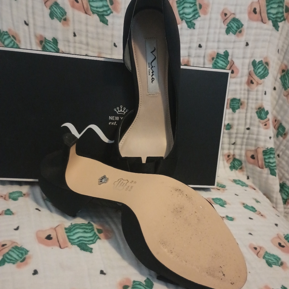Nina size 7 M